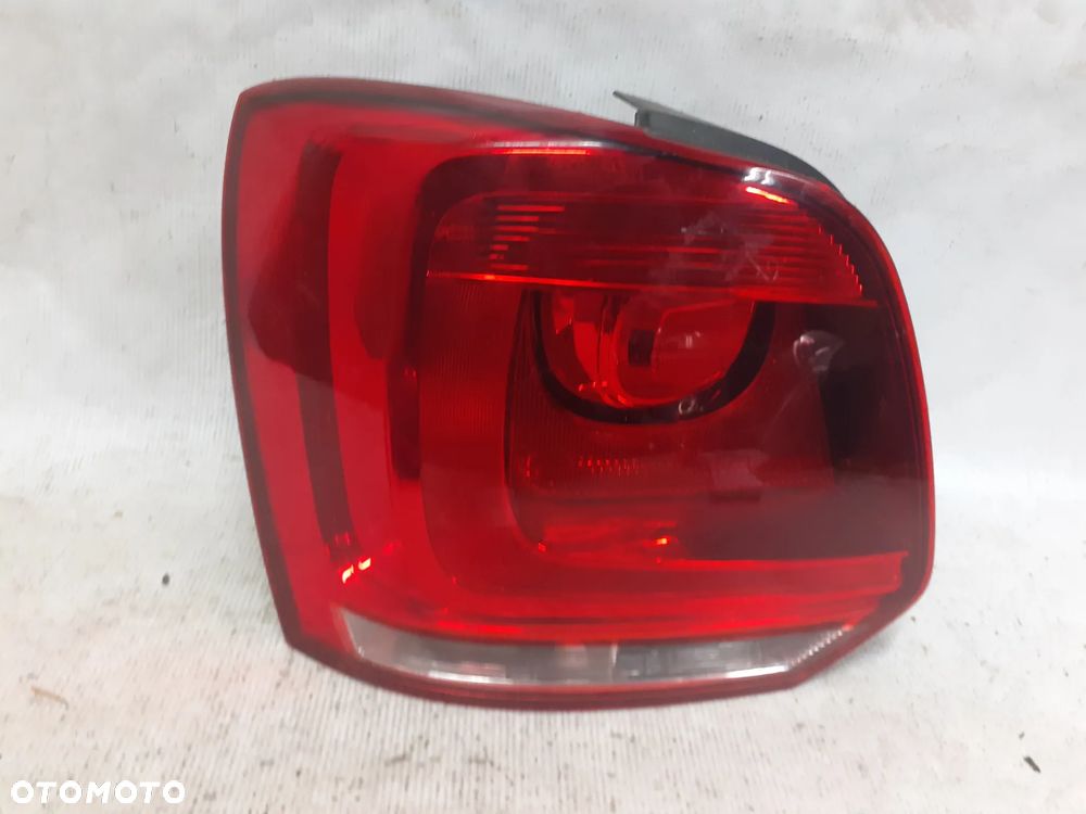 .  TYL TYLNA LAMPA  LEWA VOLKSWAGEN POLO 6R - 1