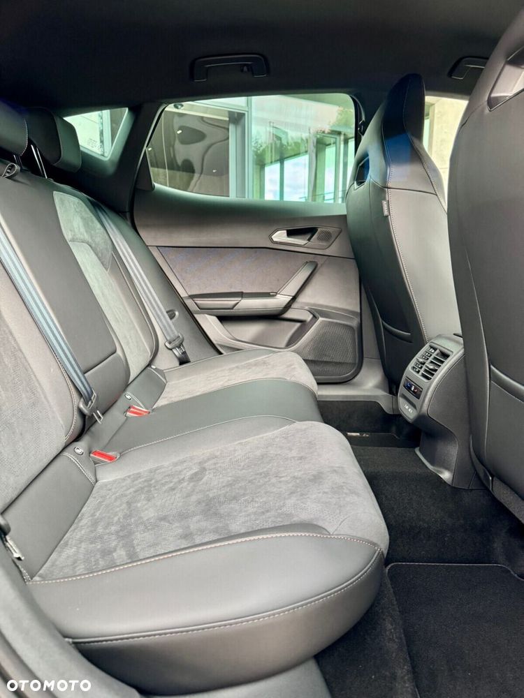 Cupra Formentor 1.5 eTSI mHEV DSG - 18