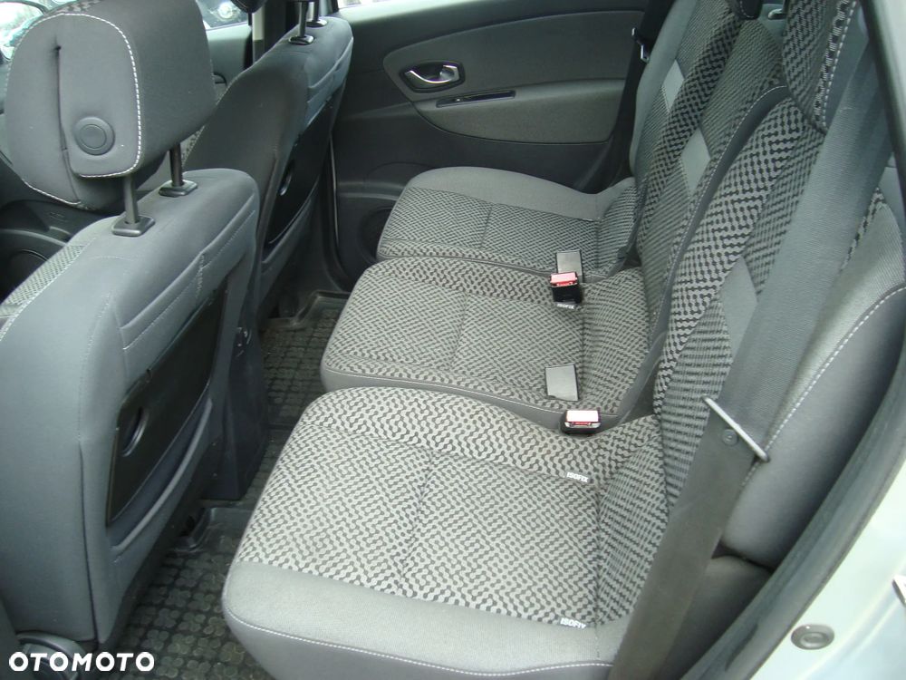 Renault Scenic - 11