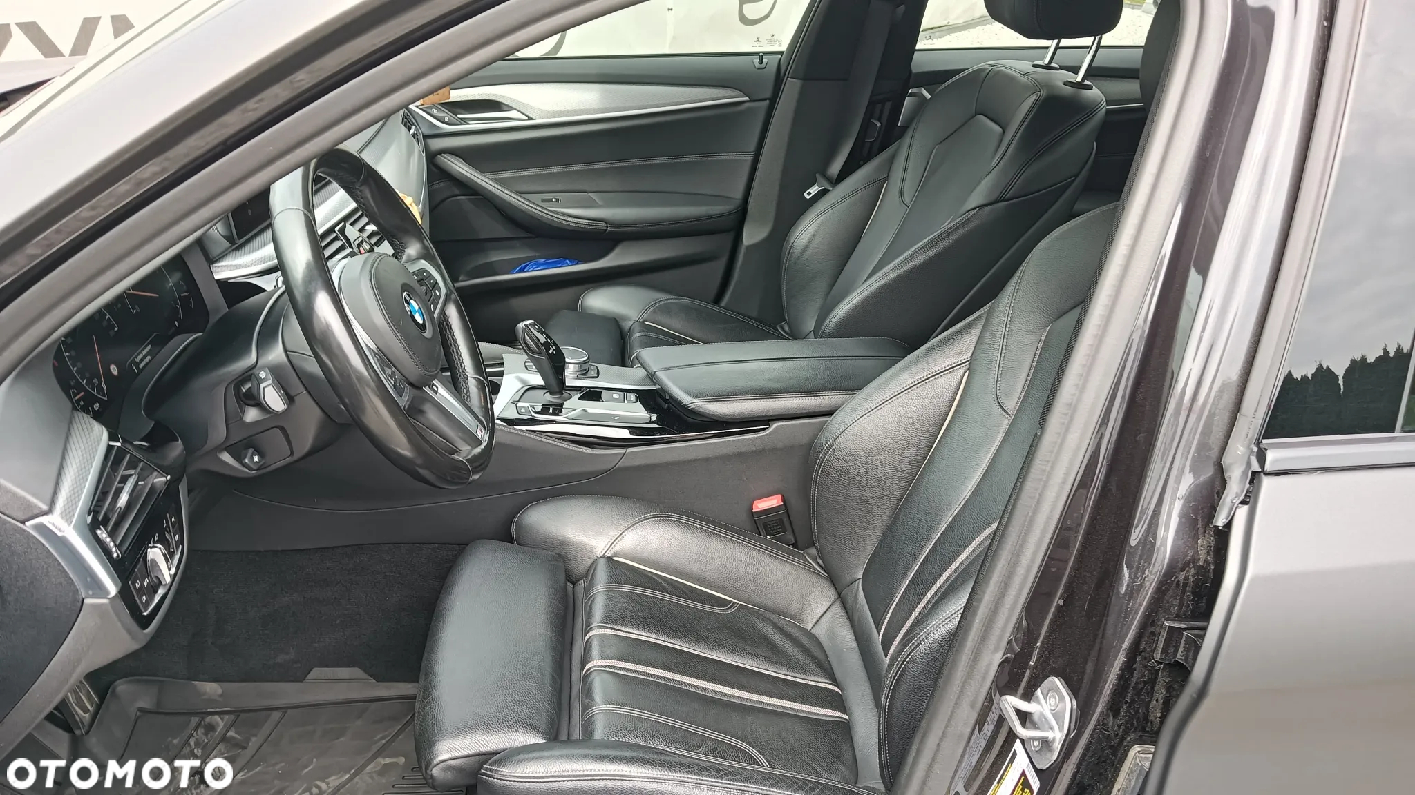 BMW Seria 5 530i xDrive - 11