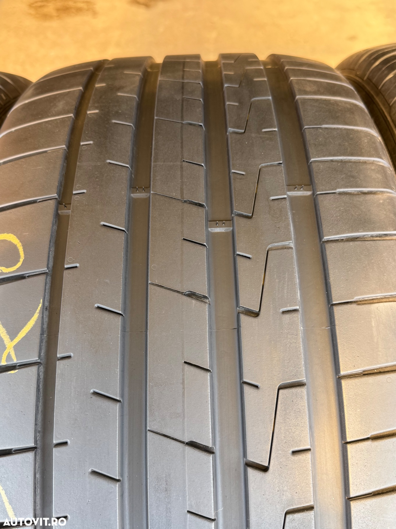 Vând 4 anvelope 295/45/20 hankook de vară ca noi - 4