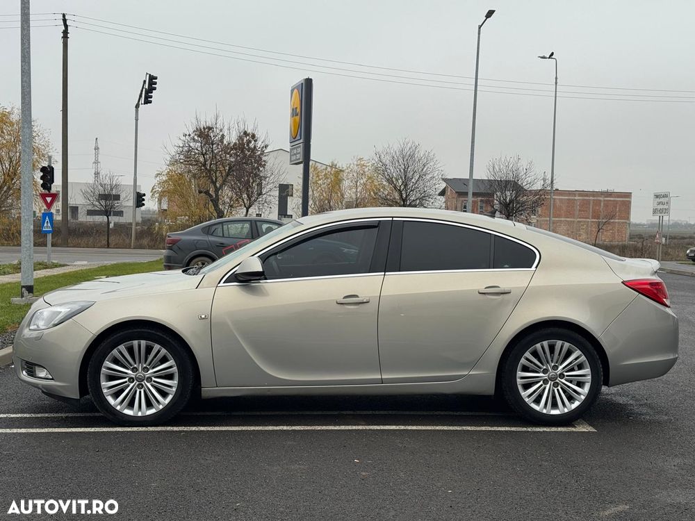 Opel Insignia - 12