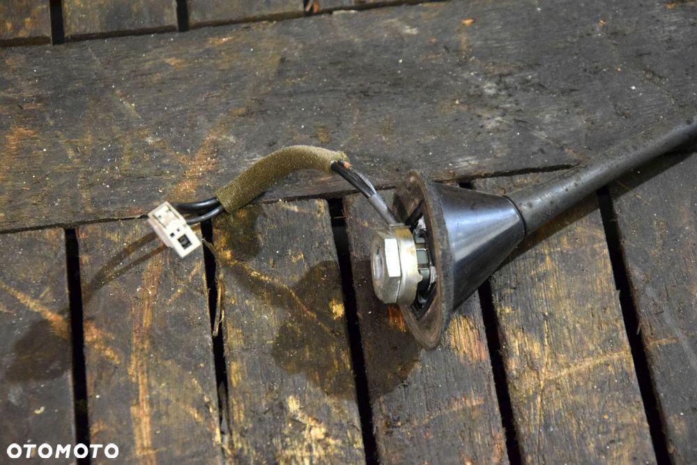 Mitsubishi COLT 6 VI 04-12 Antena dachowa radiowa oryginał - 2