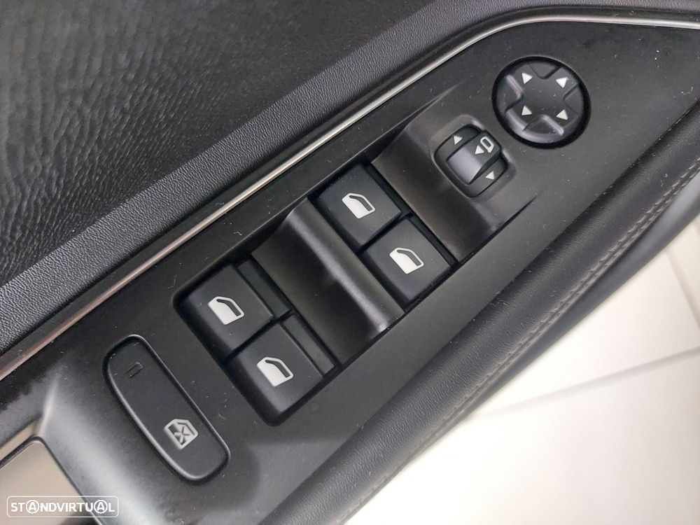 Peugeot 5008 1.5 BlueHDi Allure - 17