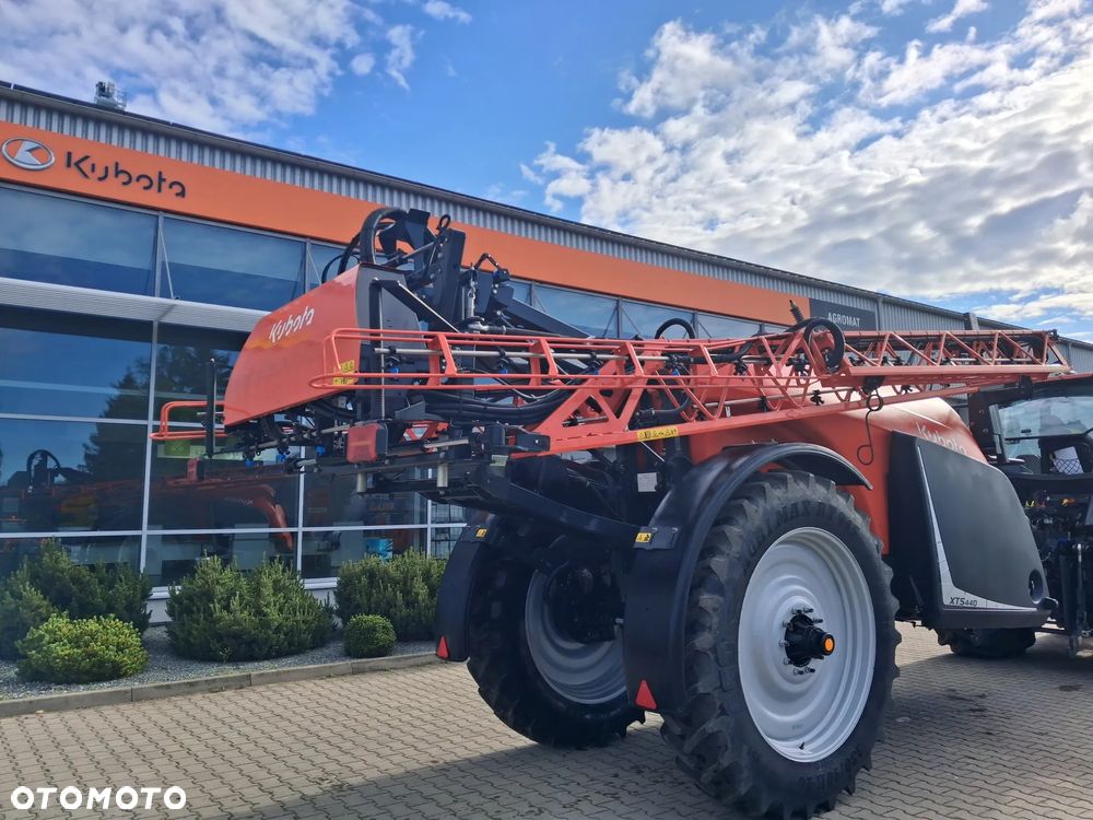 Kubota XTS4 - 10