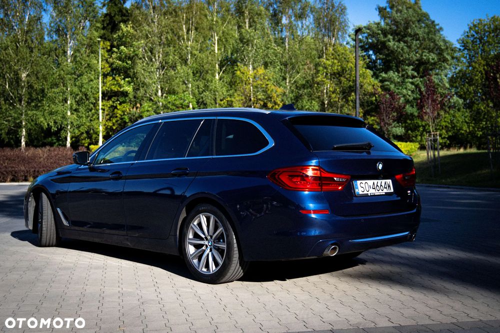 BMW Seria 5 520d xDrive Luxury Line sport - 11