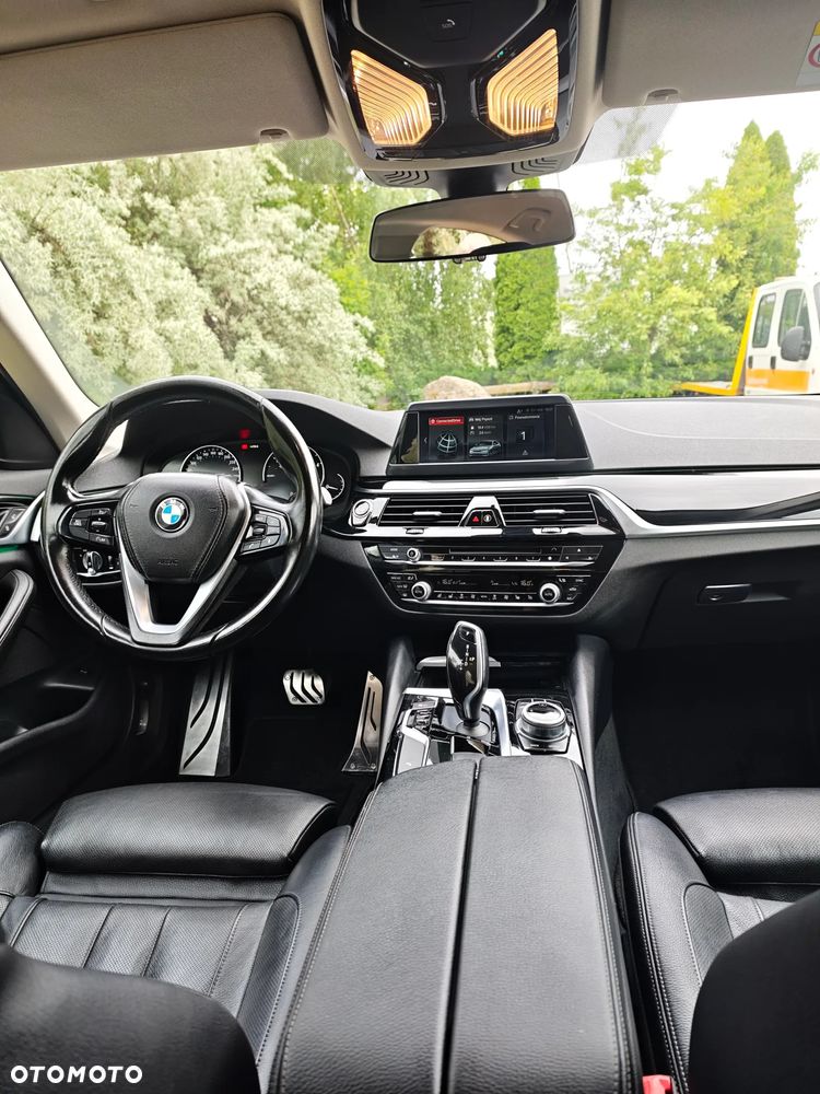 BMW Seria 5 520d Efficient Dynamics Luxury Line sport - 13