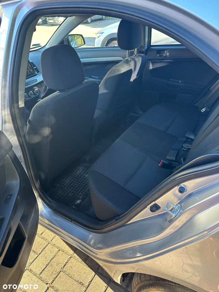 Mitsubishi Lancer 1.8 Intense CVT - 8