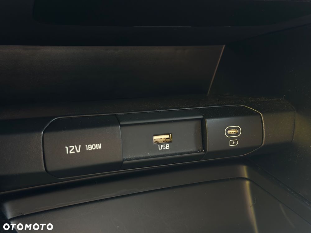 Kia XCeed 1.5 T-GDI M - 13