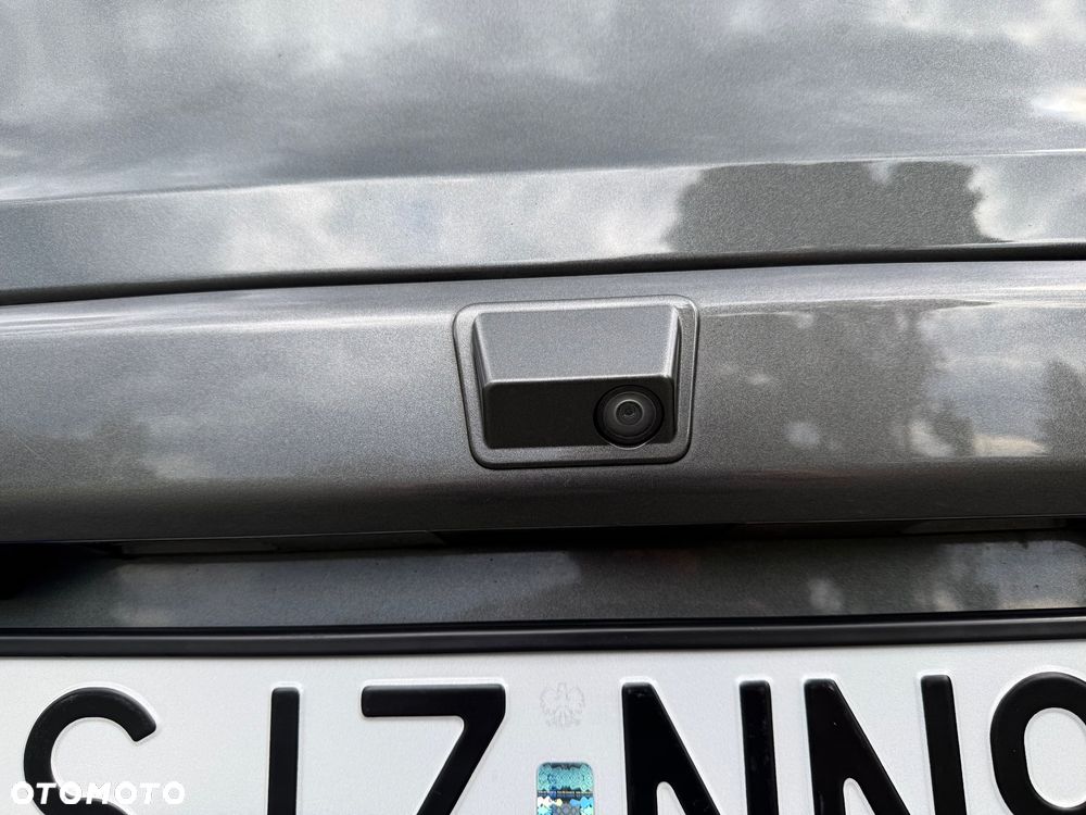 Ford Tourneo Custom 2.0 EcoBlue L1 Sport SelectShift - 25