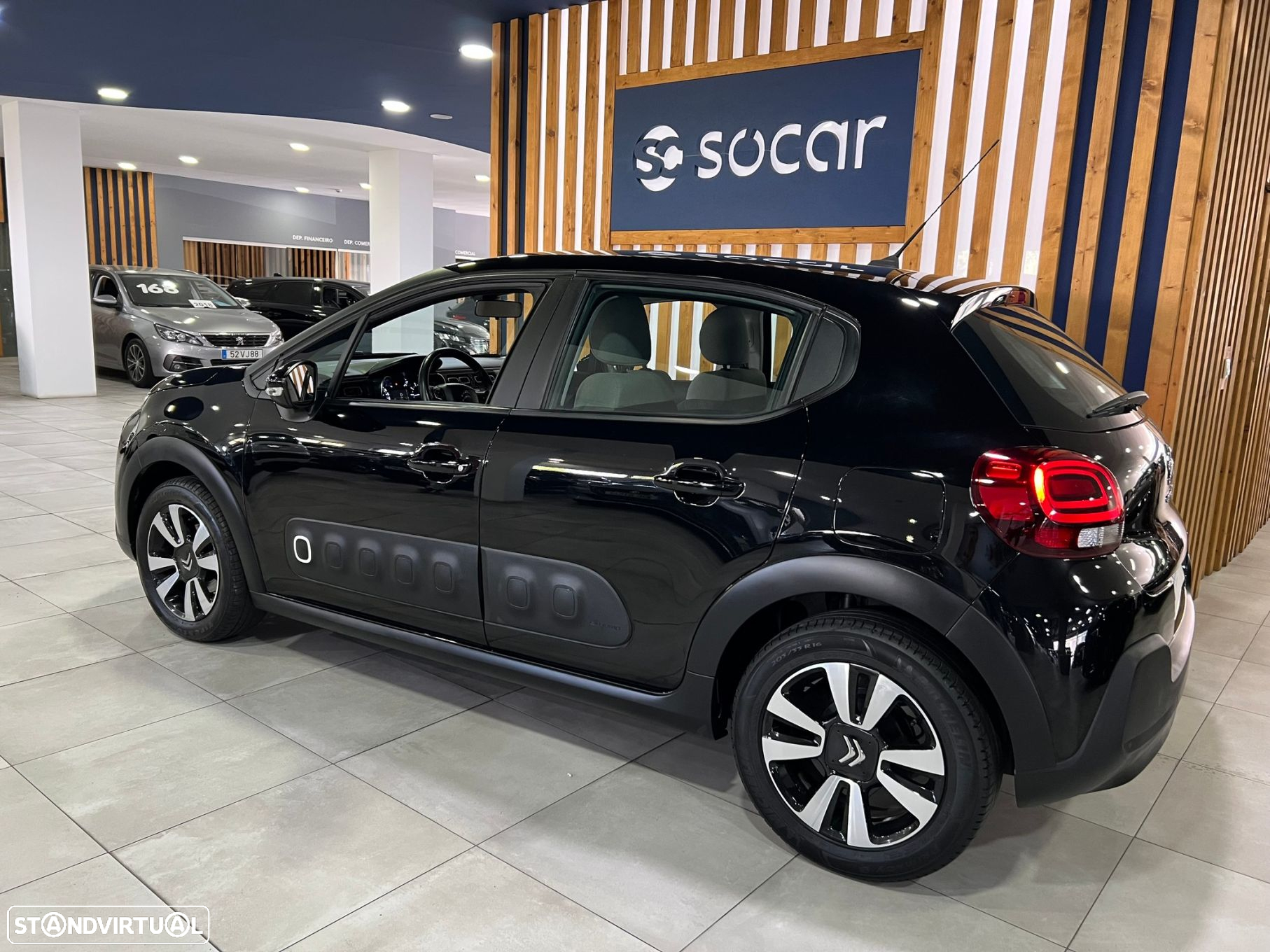 Citroën C3 1.2 PureTech Shine - 5