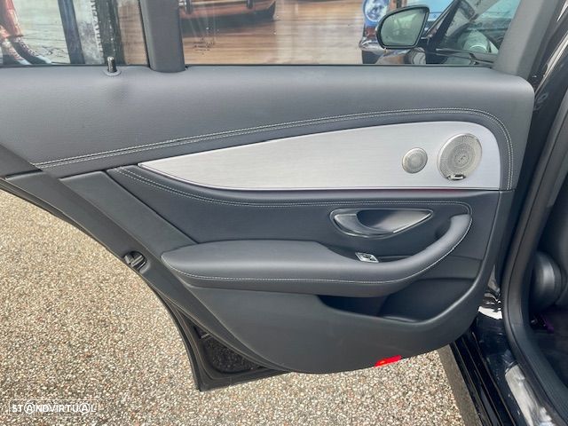 Mercedes-Benz E 300 de 9G-TRONIC AMG Line - 25