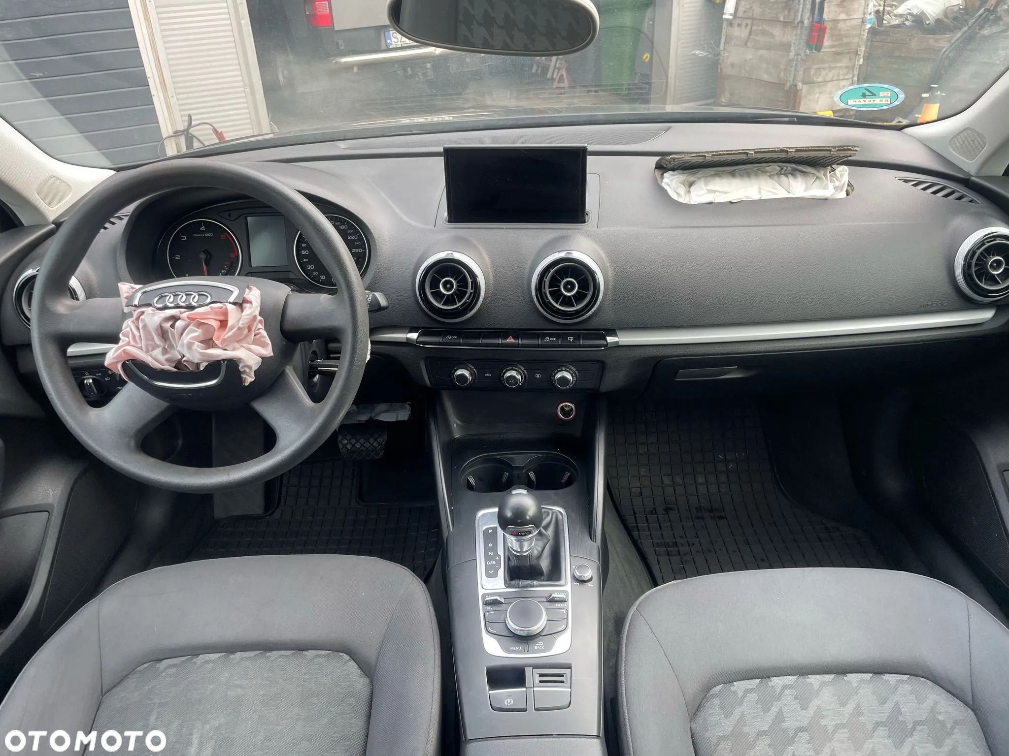 Audi A3 1.6 TDI Sport S tronic - 12