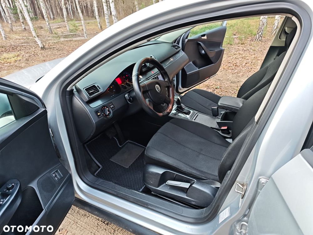 Volkswagen Passat 2.0 TDI Comfortline DSG - 3