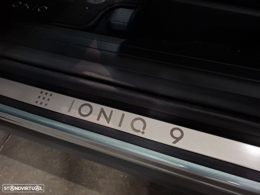 Hyundai Ioniq 9 110.3 kWh Calligraphy - 32