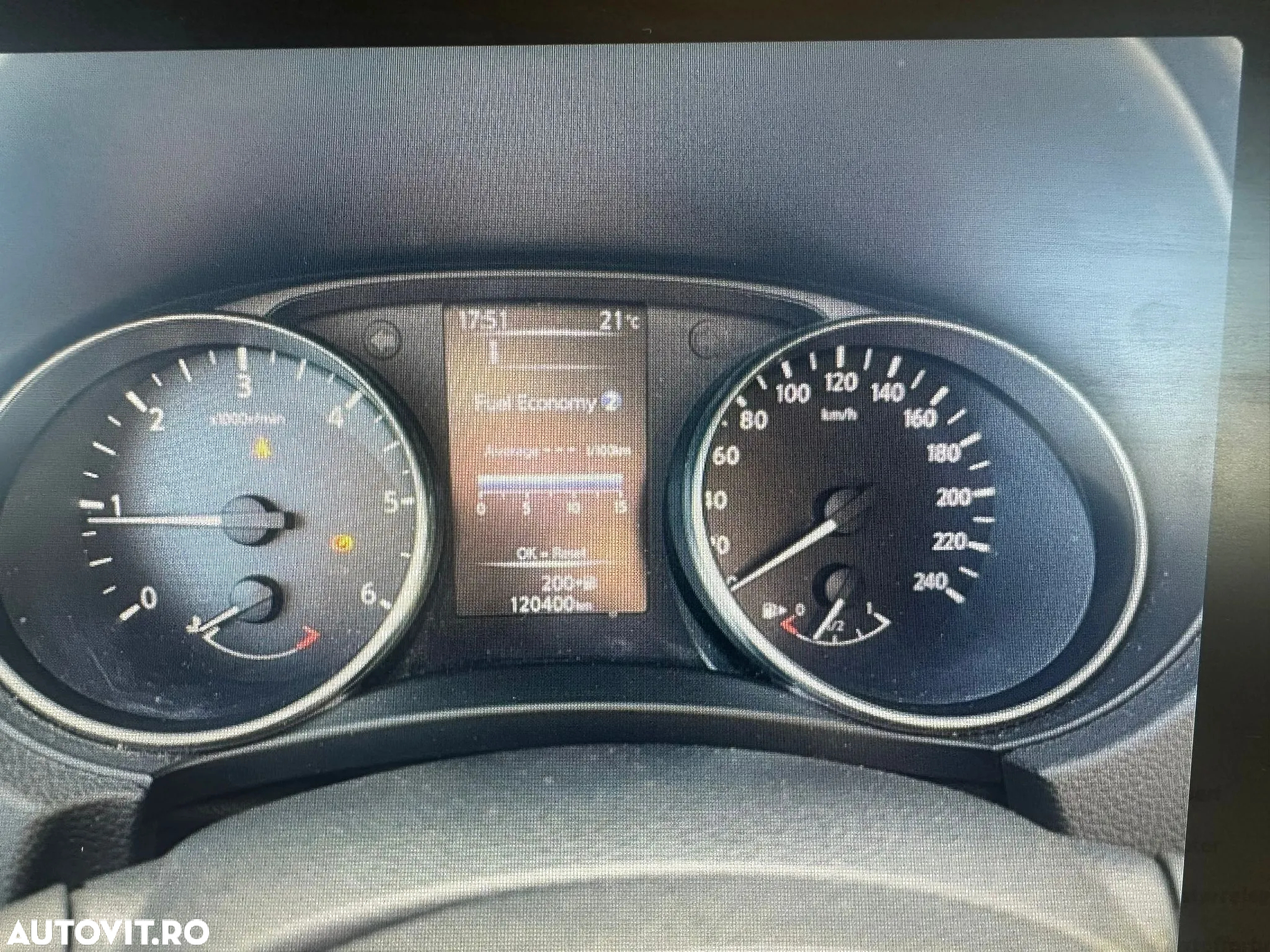 Nissan Qashqai 1.5 DCI Start/Stop N-Connecta - 8