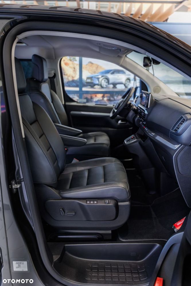 Toyota Proace Verso 2.0 D4-D Long VIP - 37