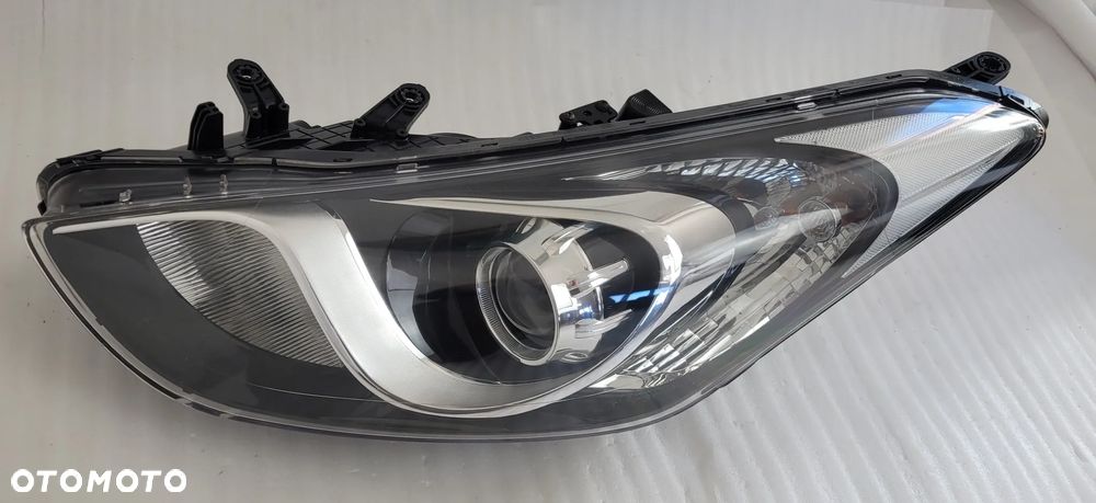 LAMPA LEWA PRZÓD SOCZEWKA HYUNDAI i30 II 2011-2017 92101-A6020 GDe - 1