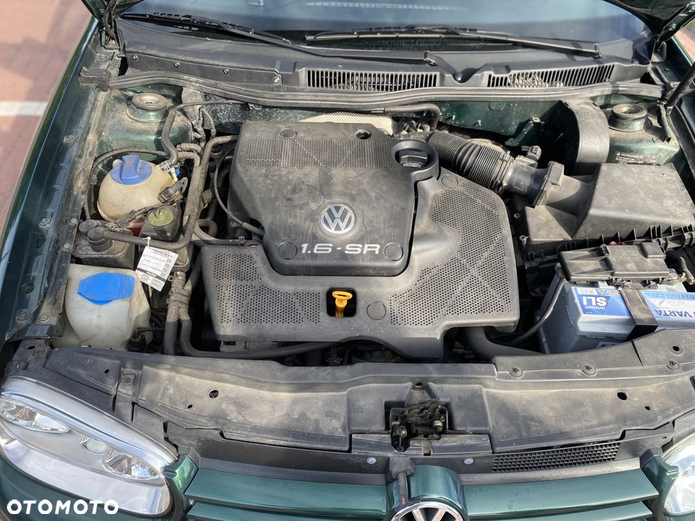 Volkswagen Golf 1.6 - 25