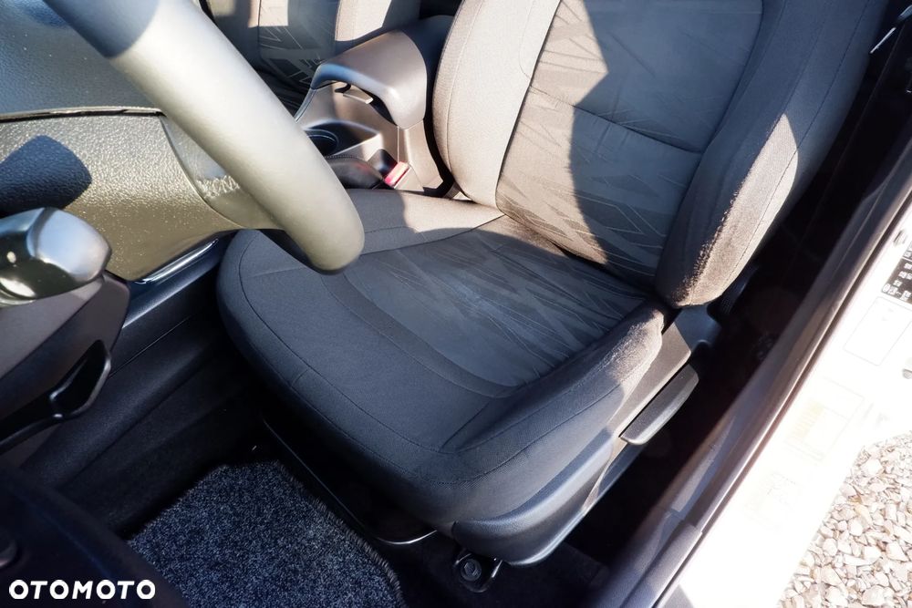 Kia Ceed 1.4 CRDi 90 Vision - 27