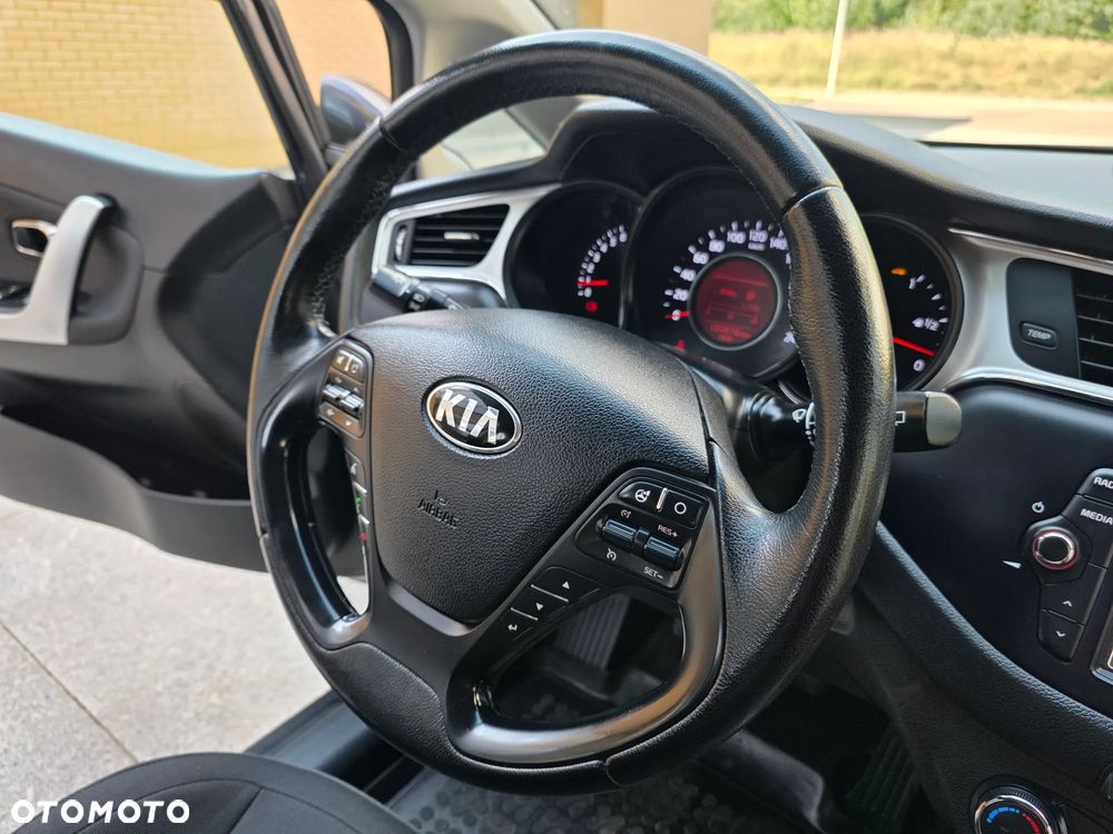 Kia Ceed 1.4 L Business Line - 14