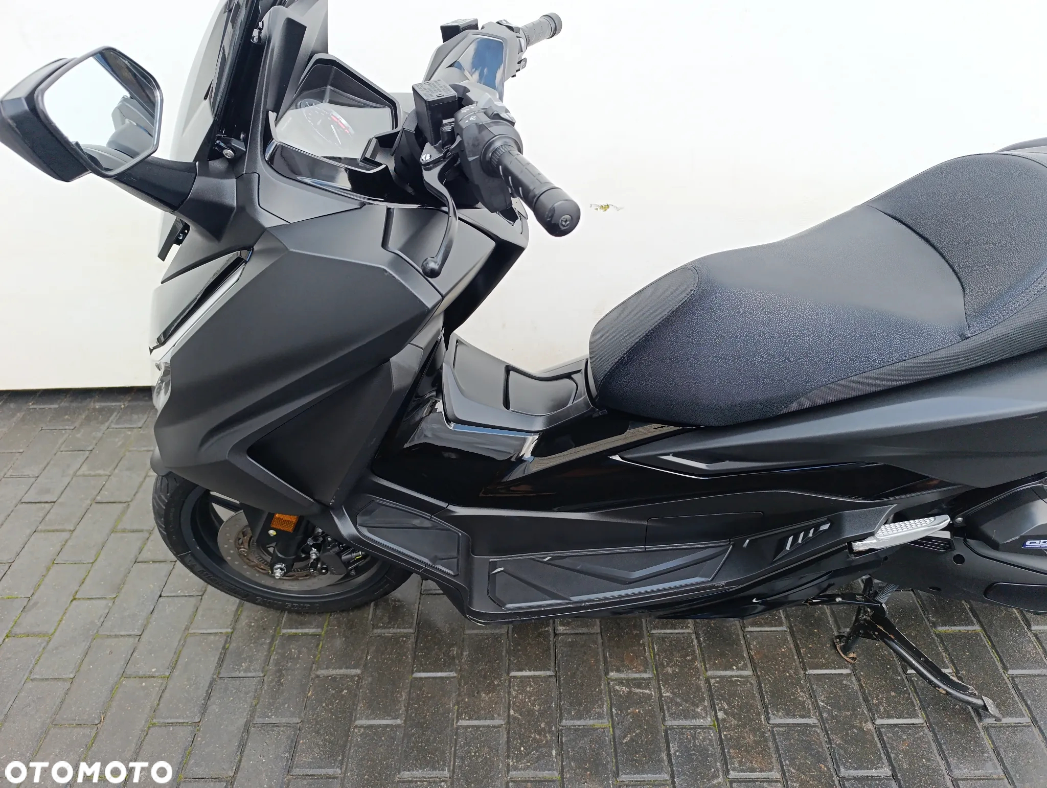 Honda NSS - 11
