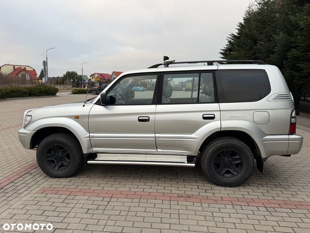 Toyota Land Cruiser - 6