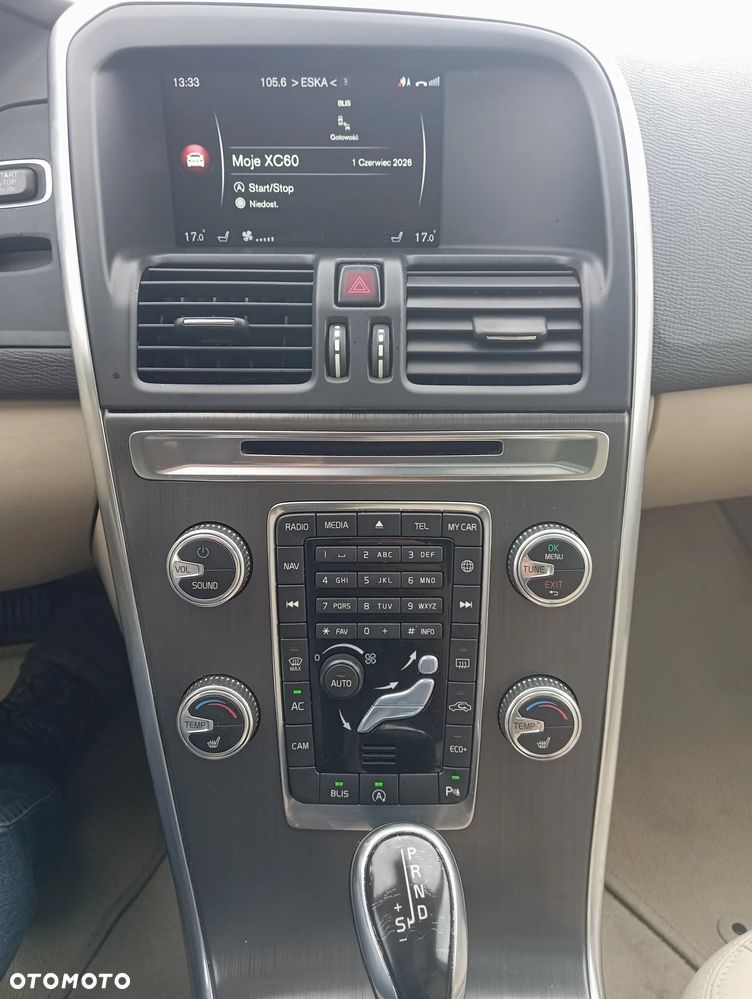 Volvo XC 60 - 12