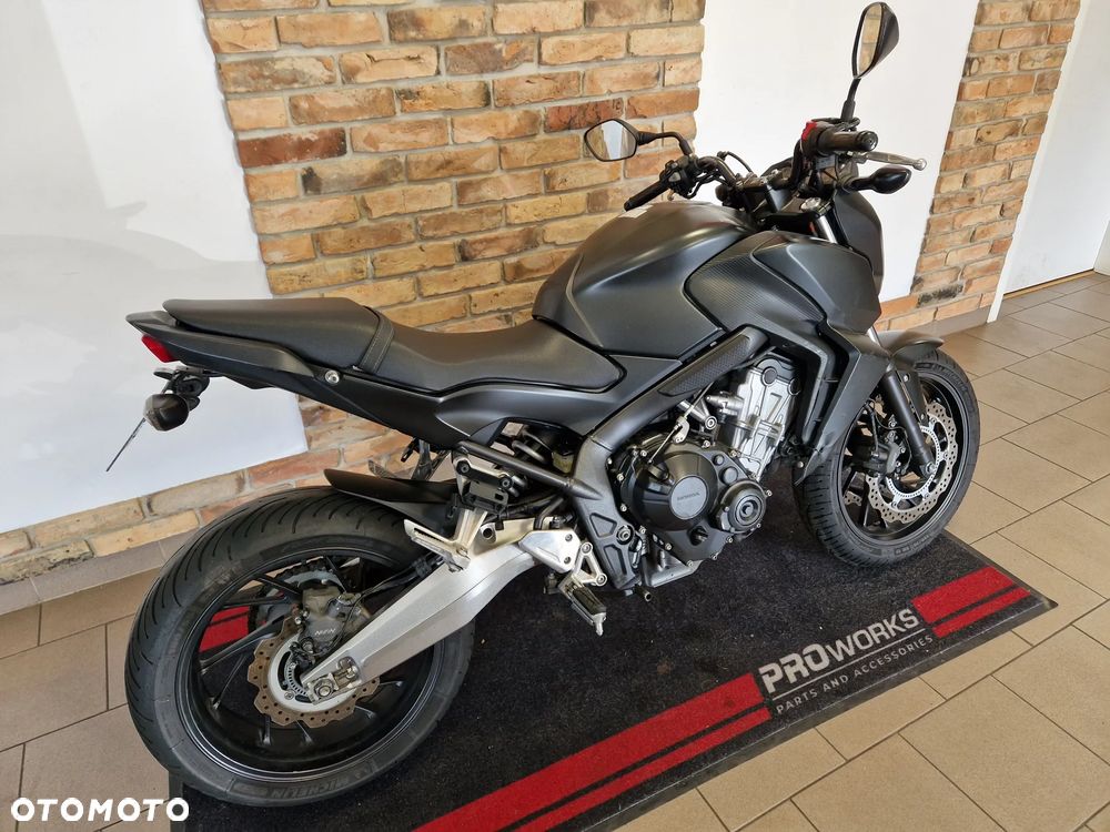Honda CB - 8