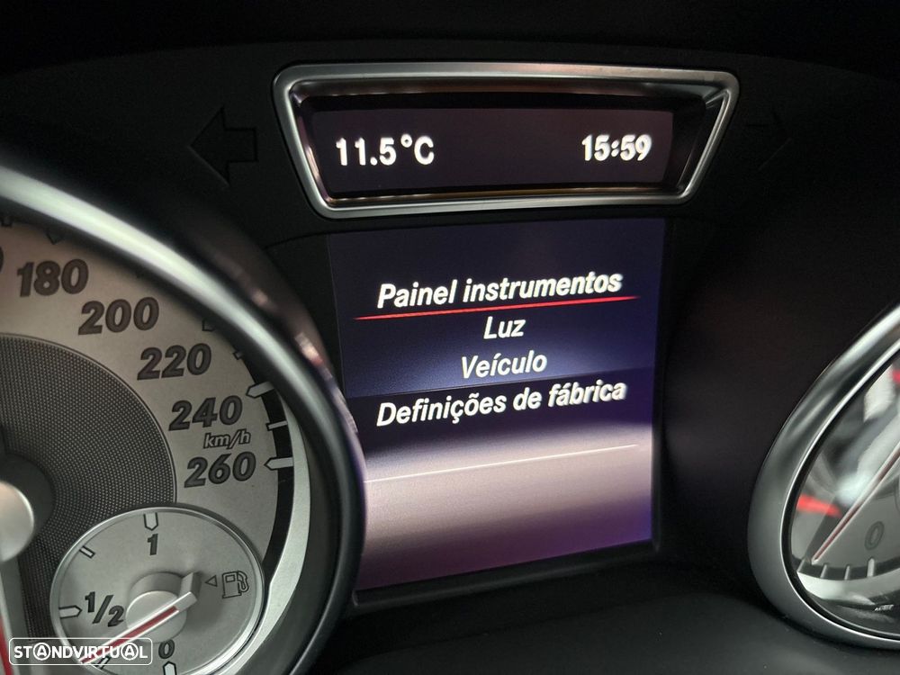 Mercedes-Benz CLA 200 CDI Urban - 30