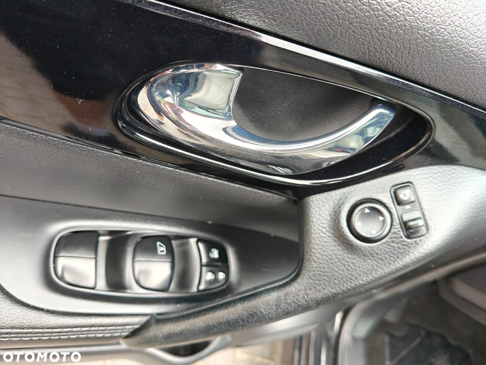 Nissan Qashqai 1.6 dCi Xtronic TEKNA - 15