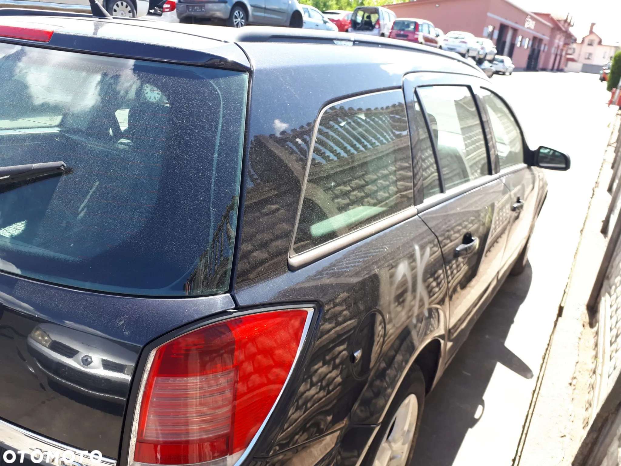 OPEL ASTRA H III 04-06 KOMBI BŁOTNIK PRZÓD PRZEDNI PRAWY Z20R - 14