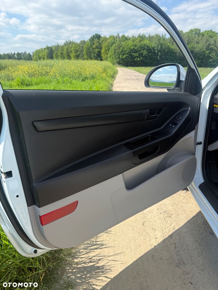 Kia Ceed 1.6 L - 7