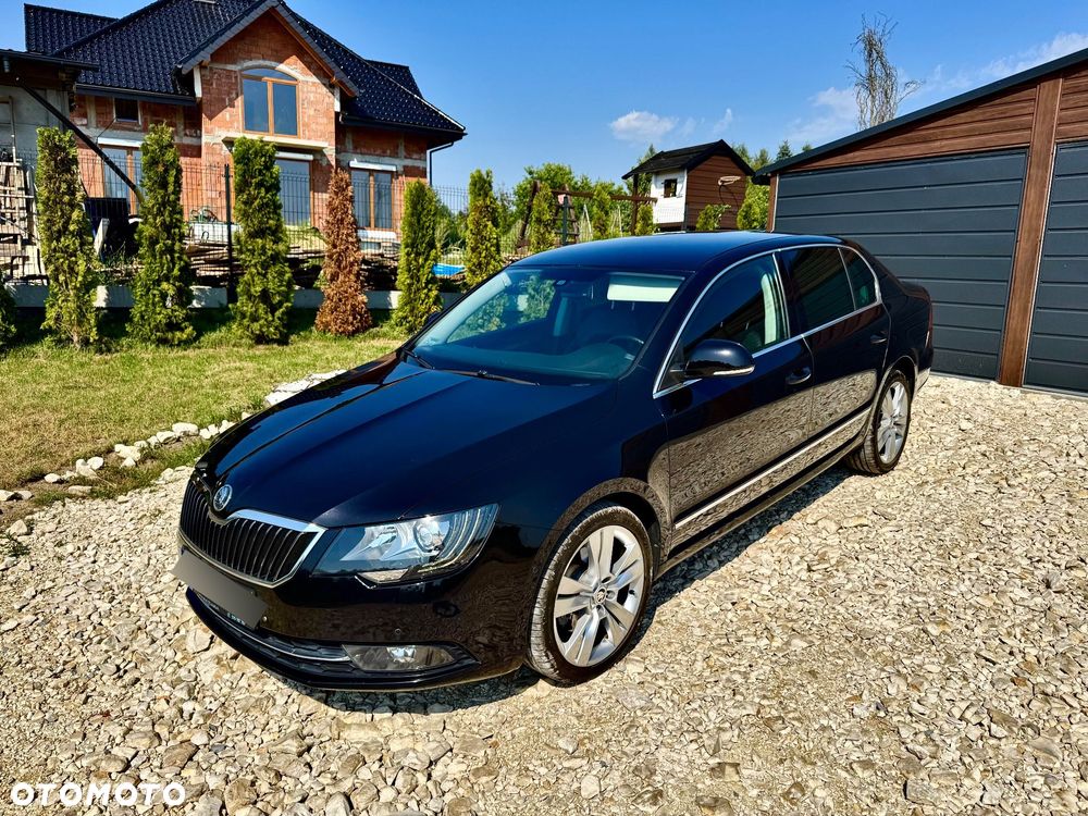 Skoda Superb 2.0 TDI L&K DSG - 29