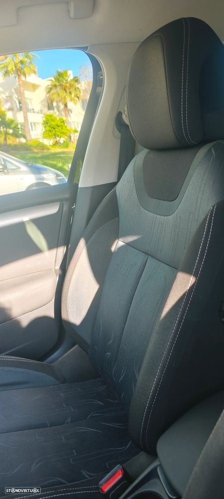 Citroën C4 1.6 HDi Collection - 15