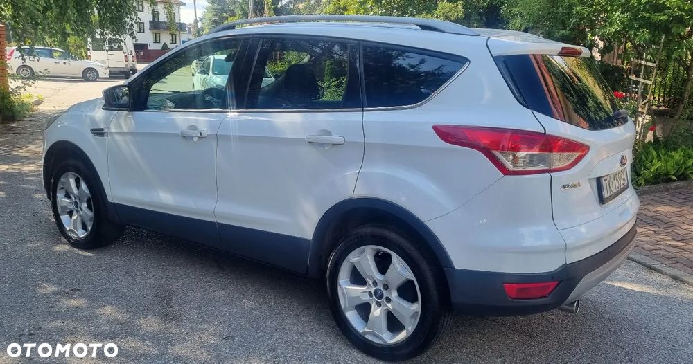Ford Kuga 2.0 TDCi 4x4 Titanium - 8