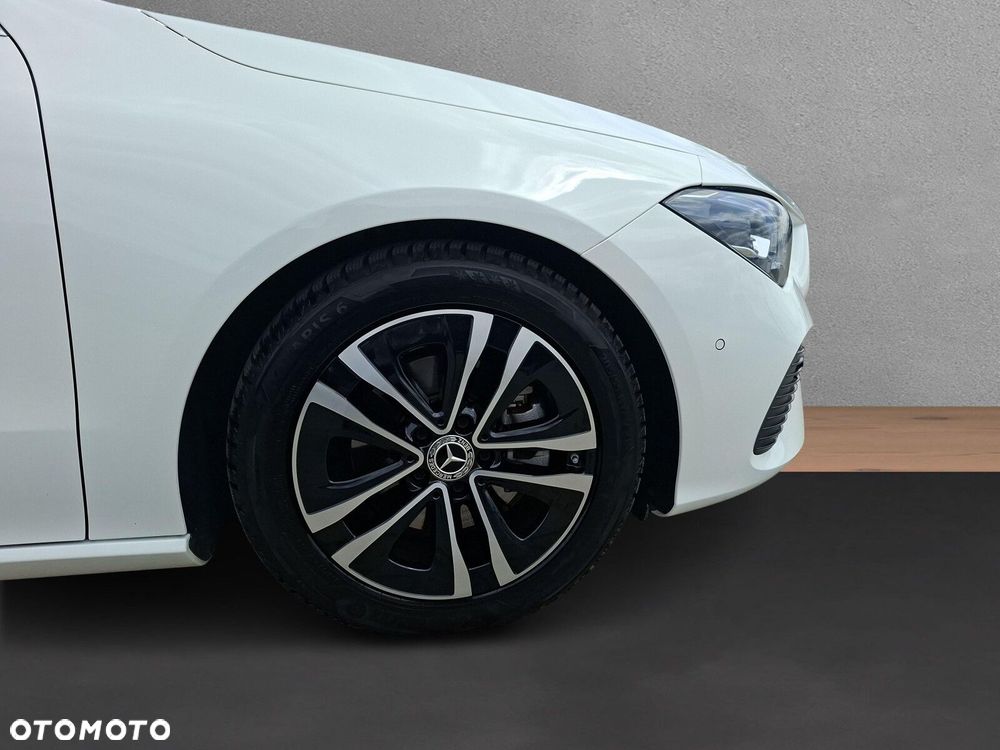 Mercedes-Benz CLA 200 mHEV 7G-DCT - 16