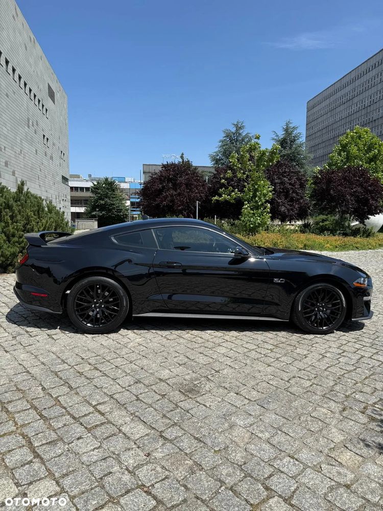 Ford Mustang 5.0 V8 GT - 27