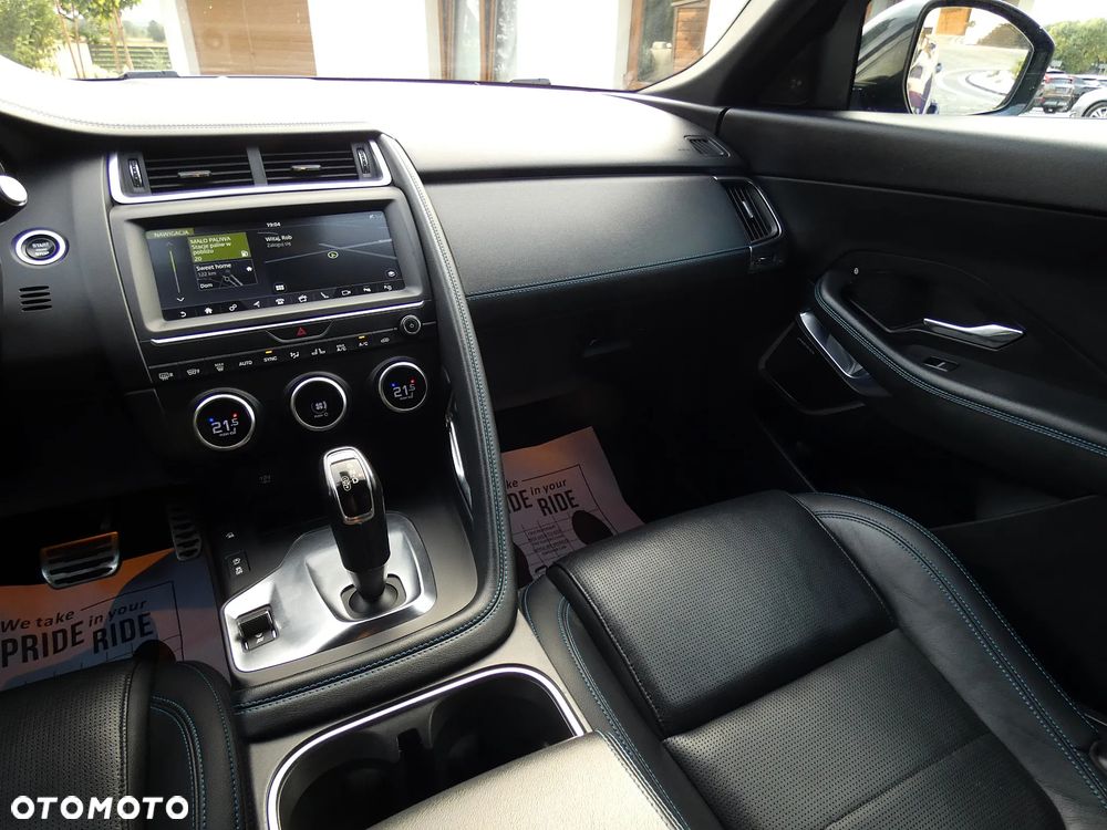 Jaguar E-Pace 2.0 i4P AWD R-Dynamic S - 39