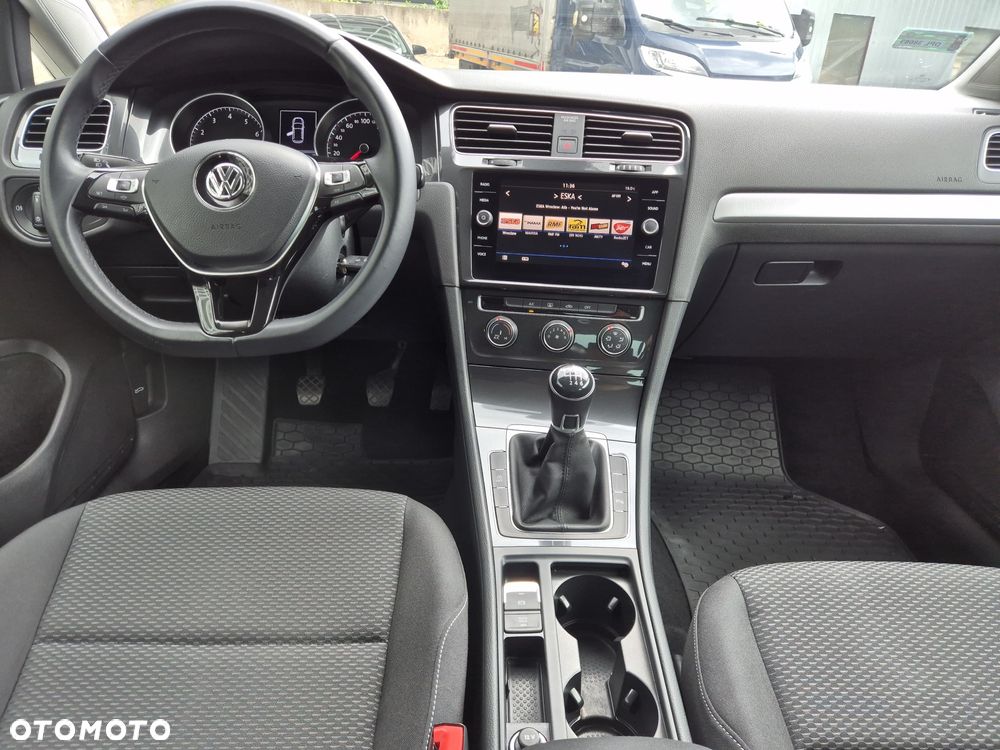 Volkswagen Golf 1.5 TSI BMT Comfortline - 9