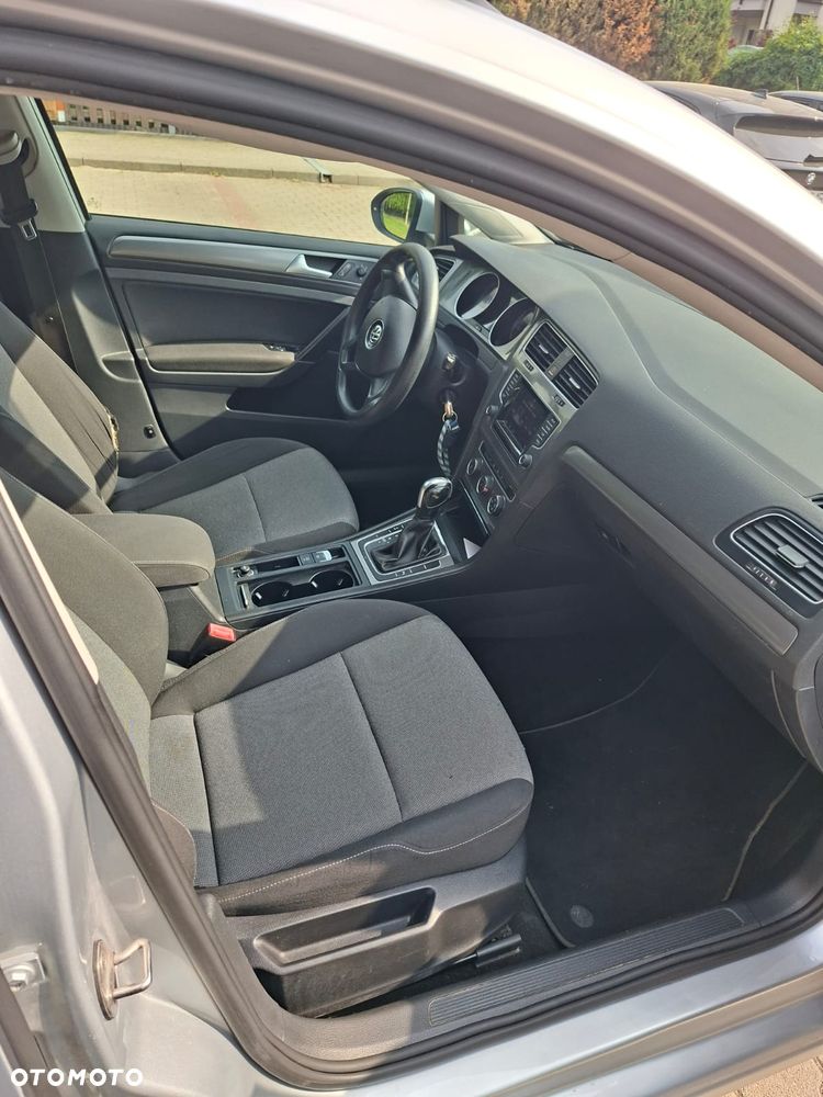 Volkswagen Golf - 4