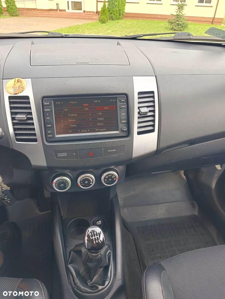 Peugeot 4007 - 14
