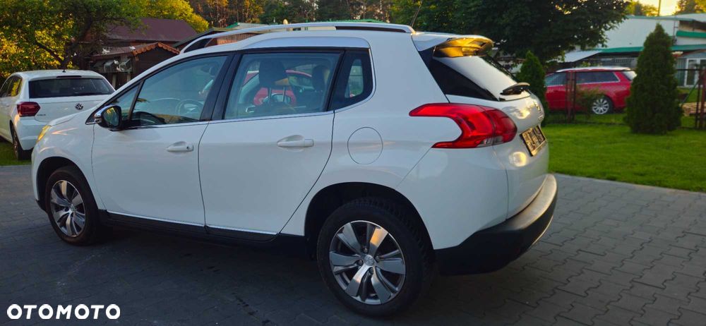 Peugeot 2008 - 4