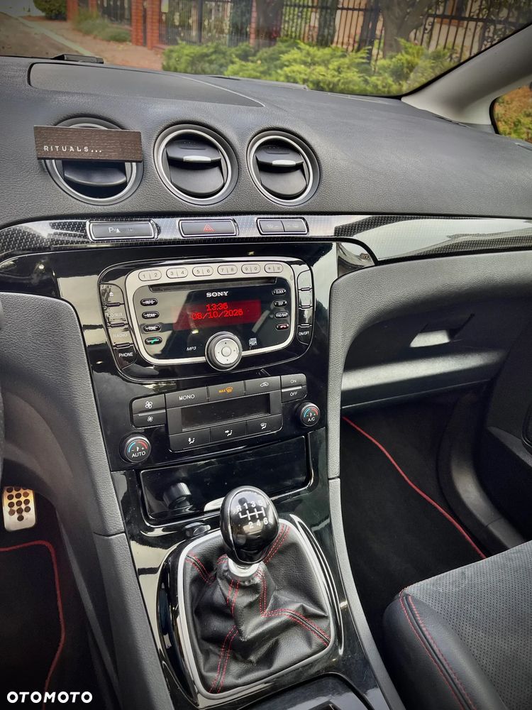 Ford S-Max - 18