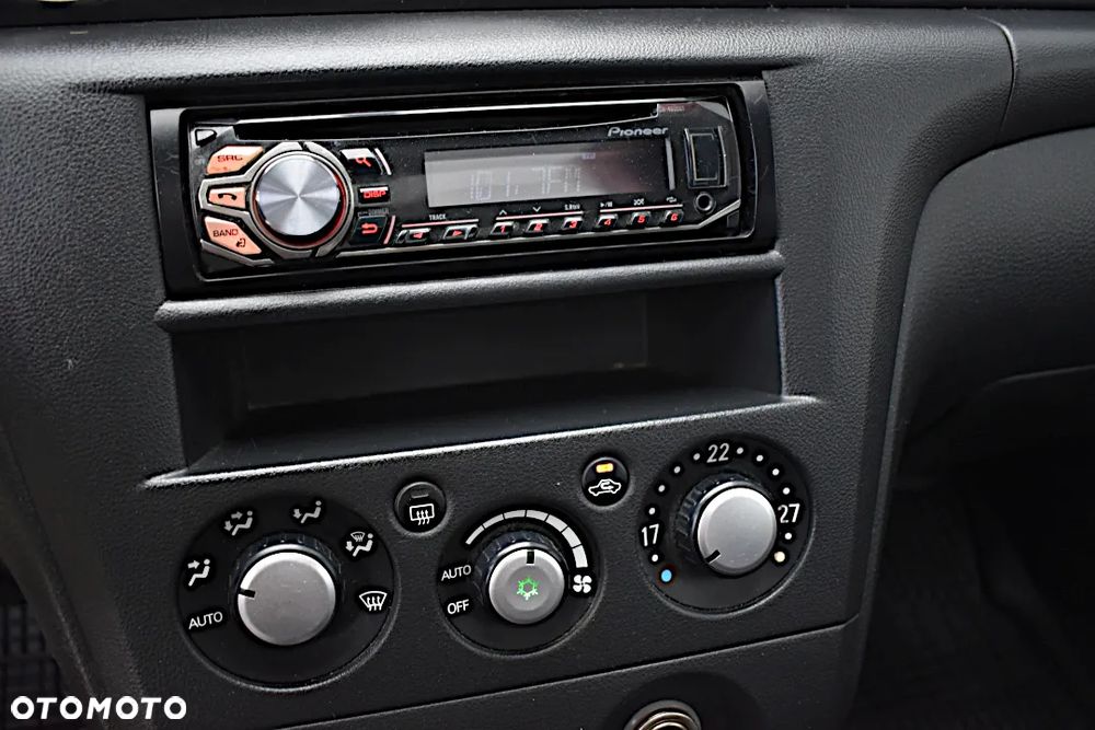 Mitsubishi Outlander 2.4 4WD Automatik Intense - 20
