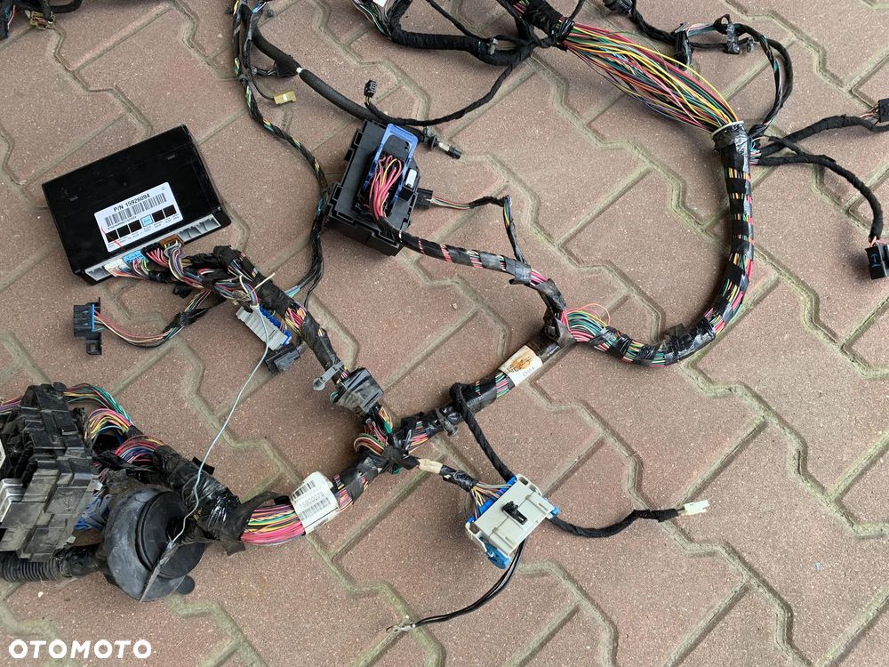 CADILLAC ESCALADE III 6,2 V8 2006-2014 WIĄZKA ELEKTRYCZNA KABINY KABLE PRZEWODY DESKI ROZDZIELCZEJ KONSOLI MODUŁ KOMFORTU - 5