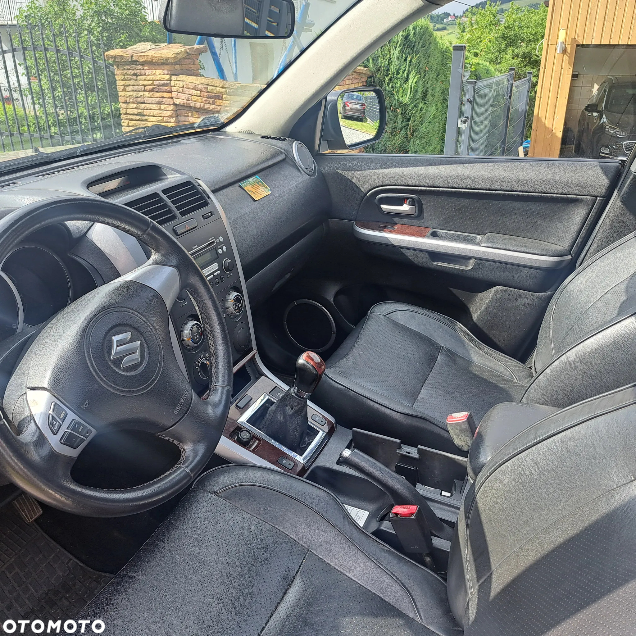 Suzuki Grand Vitara 2.0 De luxe - 12