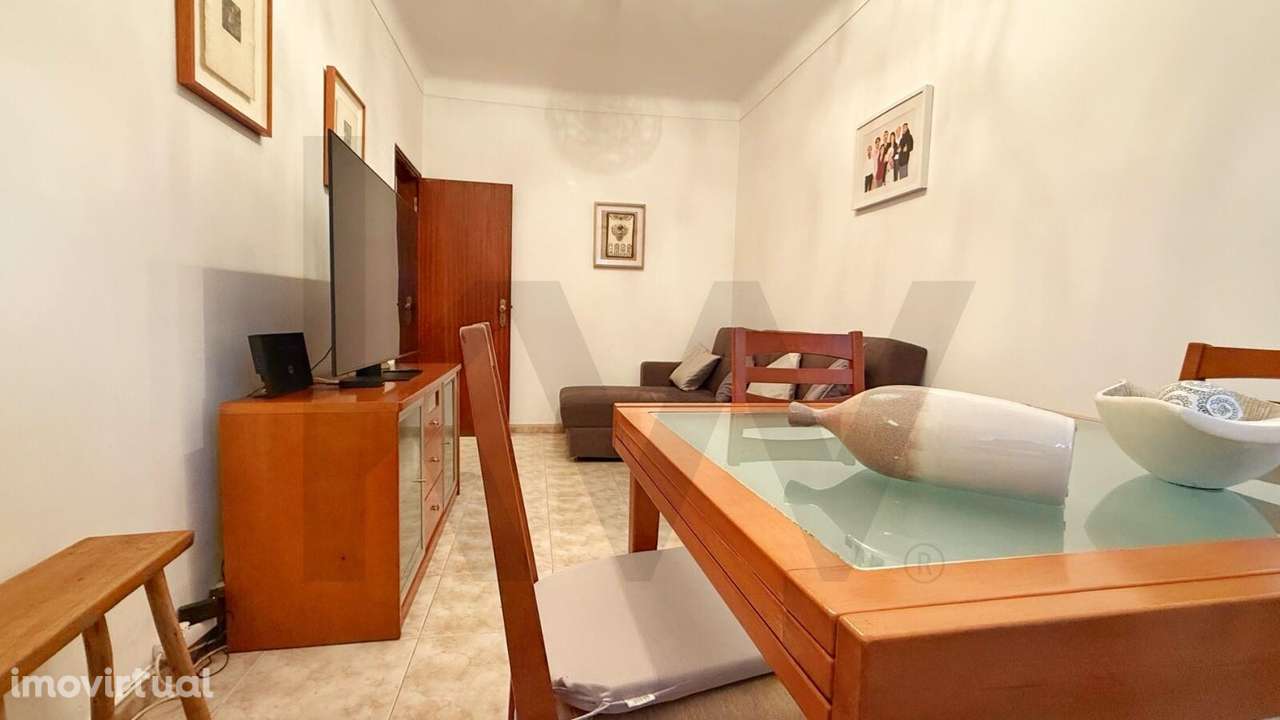 Apartamento T2 com Logradouro – Centro de Almada - Grande imagem: 2/20