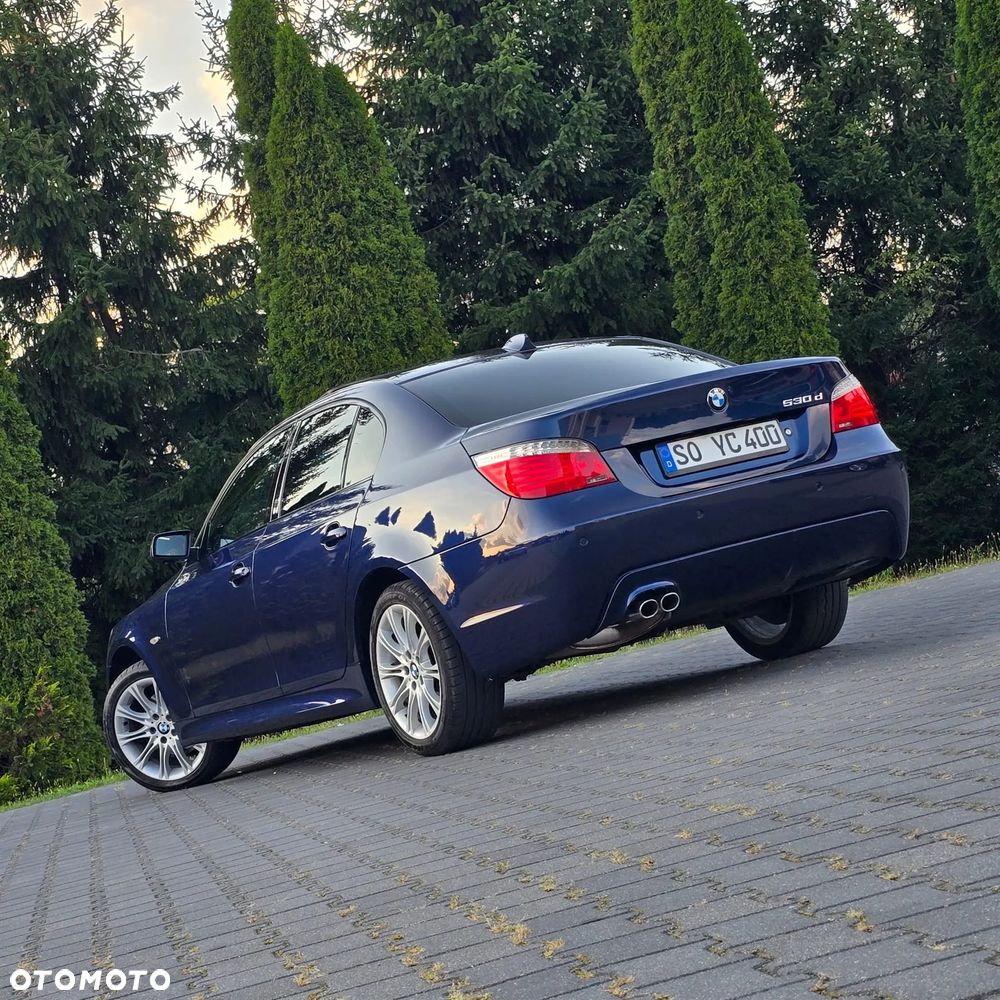 BMW Seria 5 530d Sport-Aut Edition Sport - 11