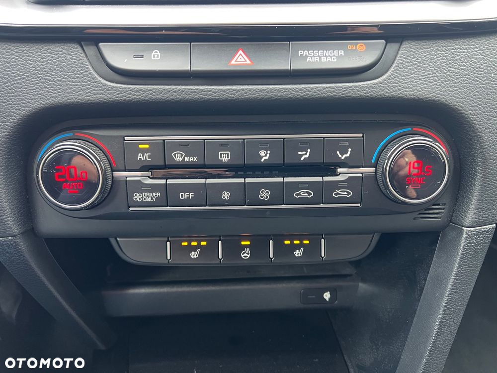 Kia XCeed - 36